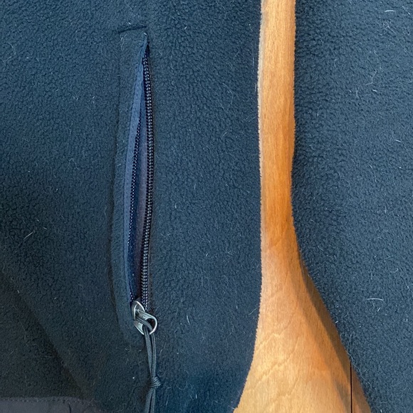 The North Face Women’s jacket. Black and Xs - Picture 3 of 8